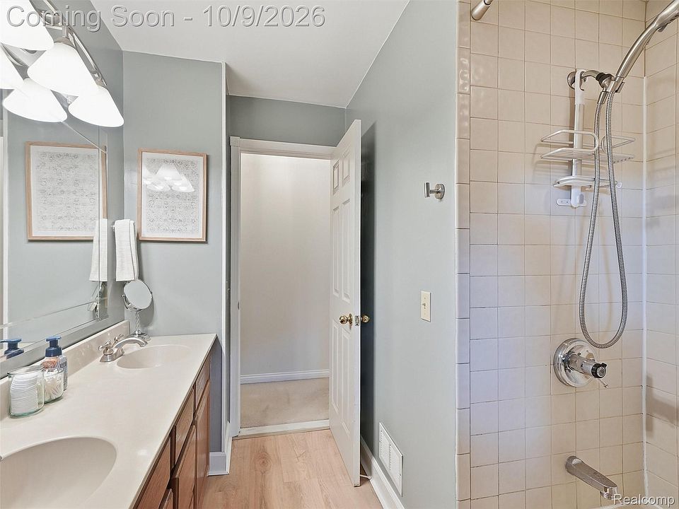 40841 Executive Dr, photo 23