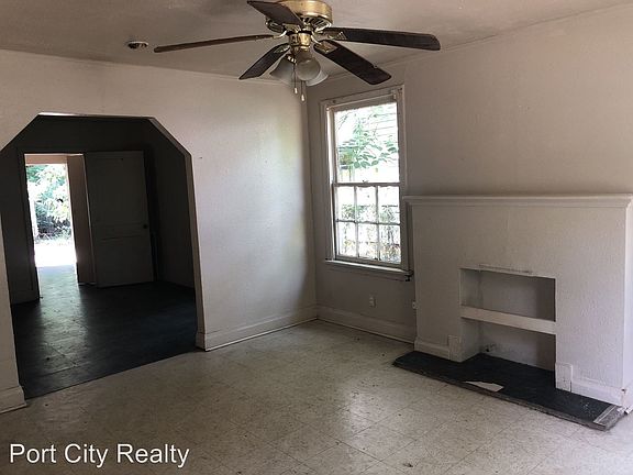 4th image of 1541 Grigsby St