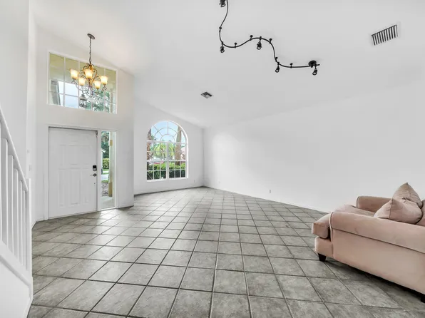 110 Pennock Trace Drive, Jupiter, FL 33458