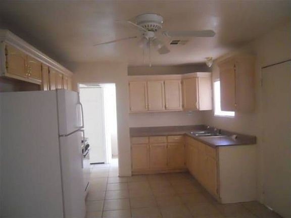 2nd image of 528 S Stapley Dr