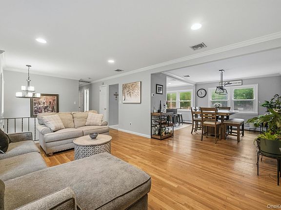 5th image of 12 Brentwood Drive