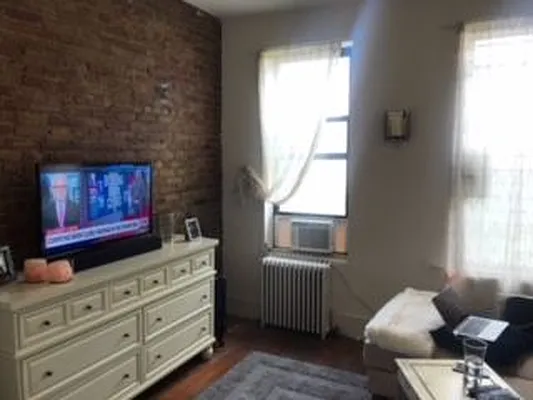 Rented by Village Living Realty | media 3