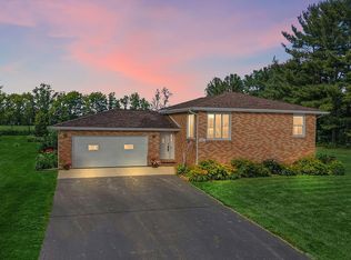 296 S 150 E, Valparaiso, IN 46383