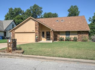 6928 S 32nd Ave W, Tulsa, OK 74132