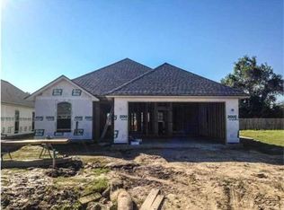 407 Milton Estates Ln, Youngsville, LA 70592