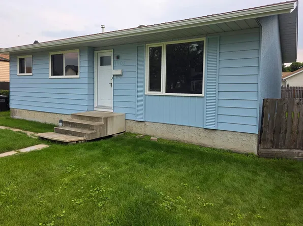 1907 145a Ave NW, Edmonton, AB T5Y 1S9