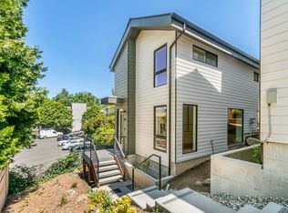 512C NE 102nd St, Seattle, WA 98125