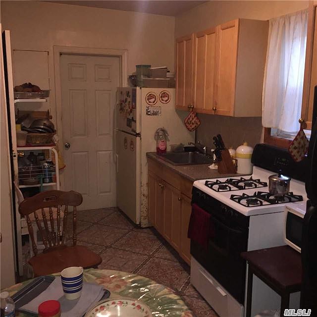 1st image of 22531 107th Ave