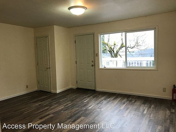 4th image of 4682 Riverview Ave #4642