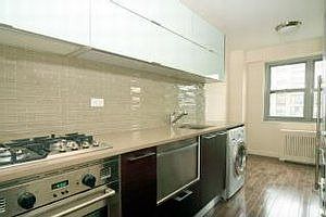 3rd image of 100 W 93rd St APT 25C