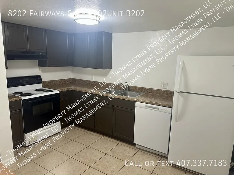 8202 Fairways Cir #B202-B202UNIT — Photo 2