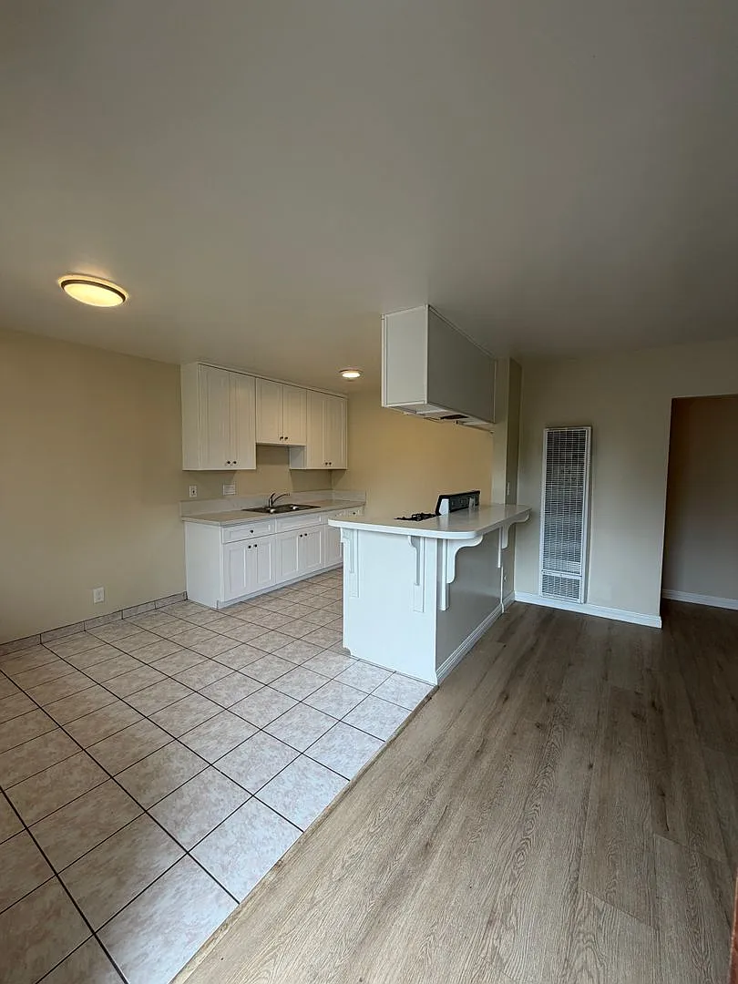 4953 Gambier St — Photo 4