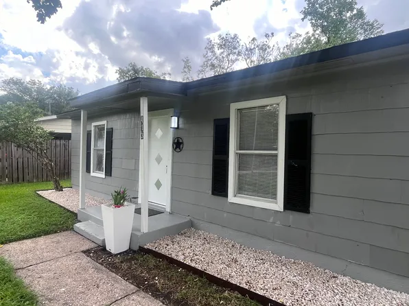 413 W Francis St, Baytown, TX 77520