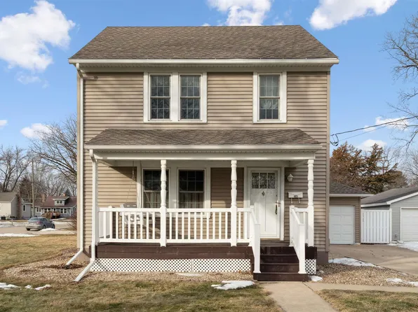 601 6th Ave NW, Independence, IA 50644