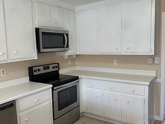 5th image of 1418 Old Virginia Ct SE #1418