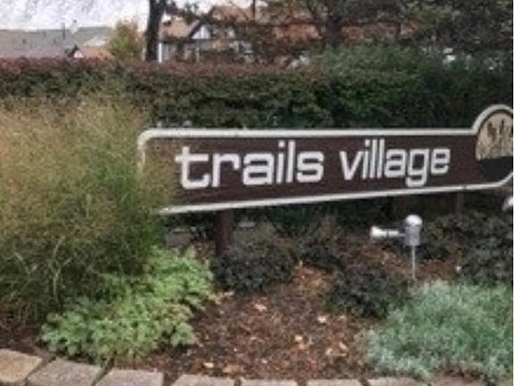 2nd image of 960 Yosemite Trl APT A