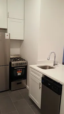 Rented by Sky Management | media 50