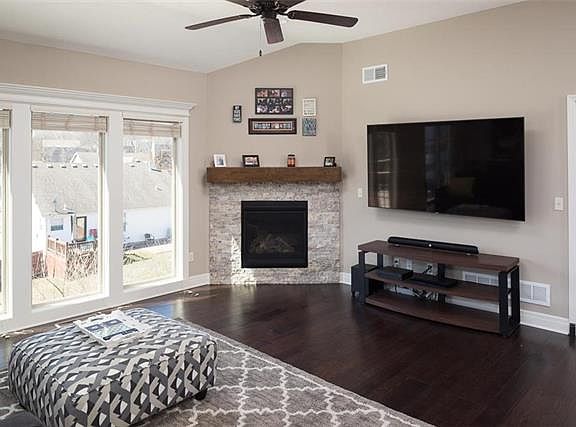 5th image of 5008 NW Flintridge Rd