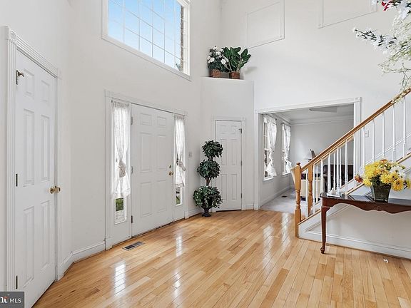 3rd image of 20508 Woodbridge Dr