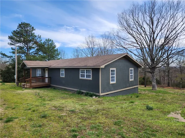 882 Madison St #2215, Huntsville, AR 72740