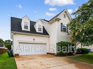 196 Everett Park Dr, Mooresville, NC 28115
