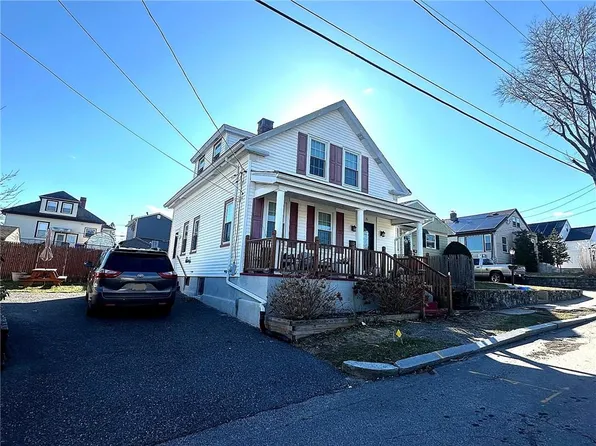 36 De Pinedo St, Providence, RI 02904