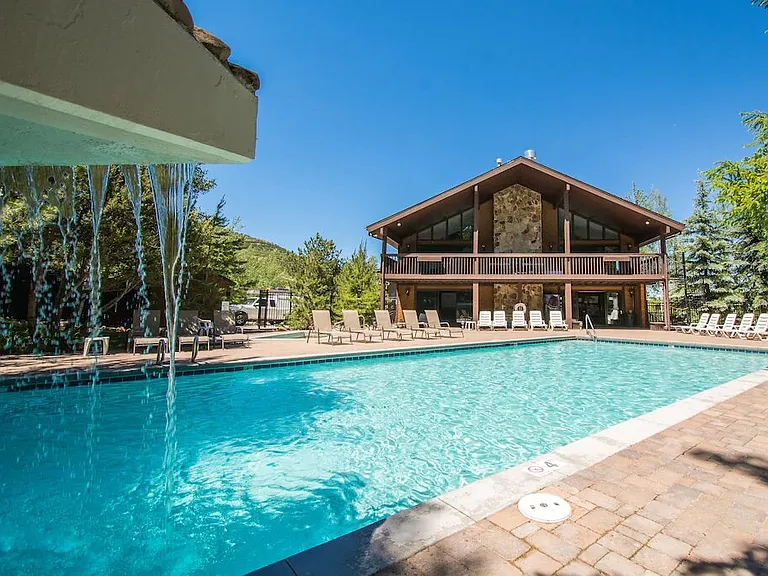 2025 Canyons Resort Dr #P7 — Photo 24