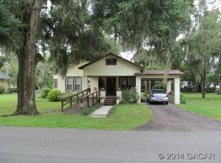 6932 SE 222nd St, Hawthorne, FL 32640