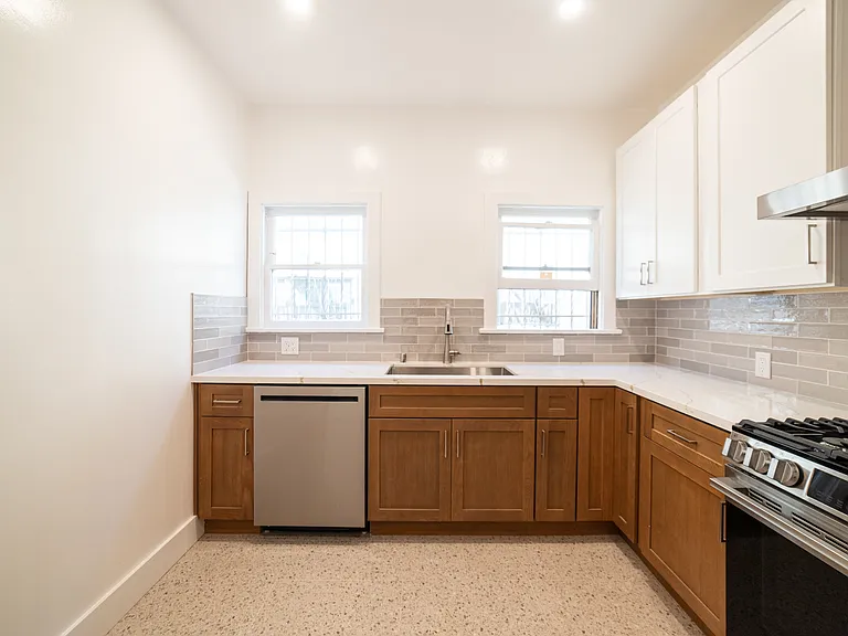 242 S Sycamore Ave #1/2 — Photo 10