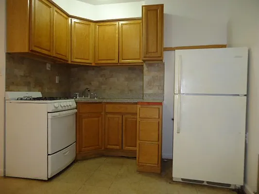 Rented by Hakeem Shahid, LREB | media 34