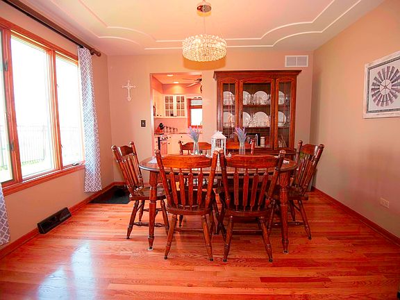 4th image of 310 Brynn Dr