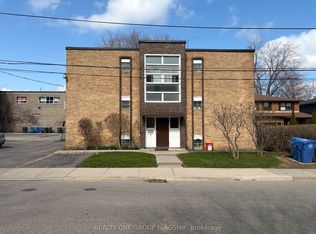 7 Elmwood Ave S #4, Mississauga, ON