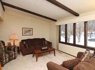 8387 Pleasant View Dr, Mounds View, MN 55112