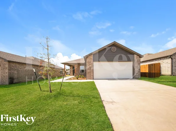 445 Labelle Ln, Tuttle, OK 73089