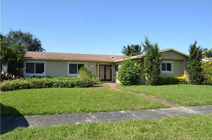 2nd image of 9922 SW 97th Pl