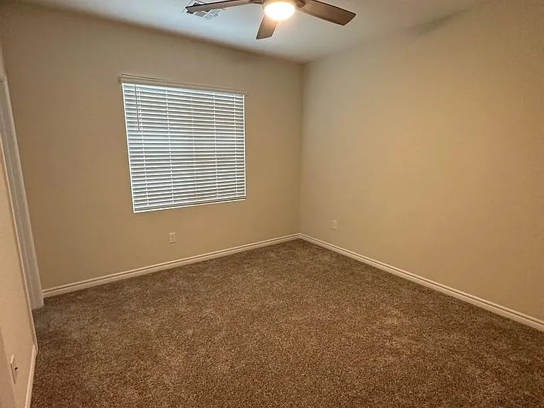 9767 Mojave Mountain St — Photo 17