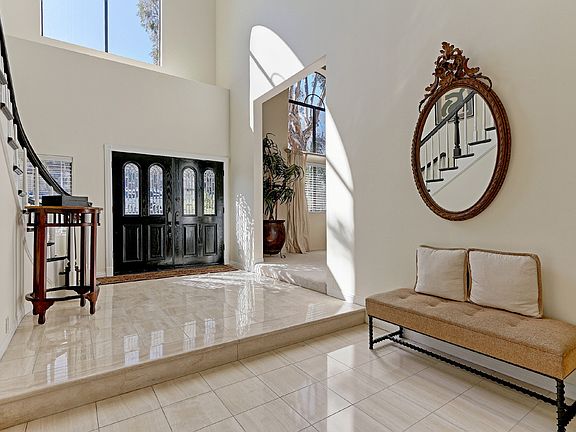 3rd image of 2400 Hill Ln