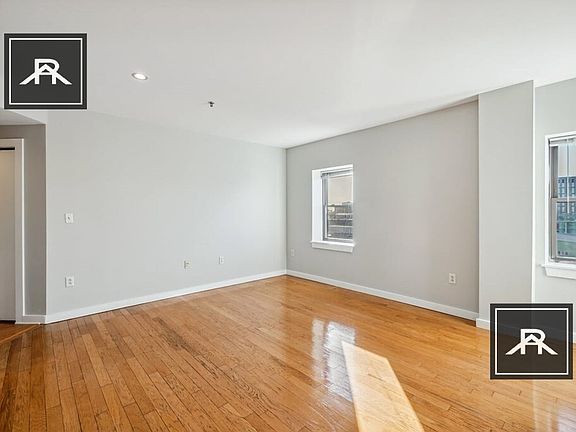 3rd image of 532 Commonwealth Ave #7D