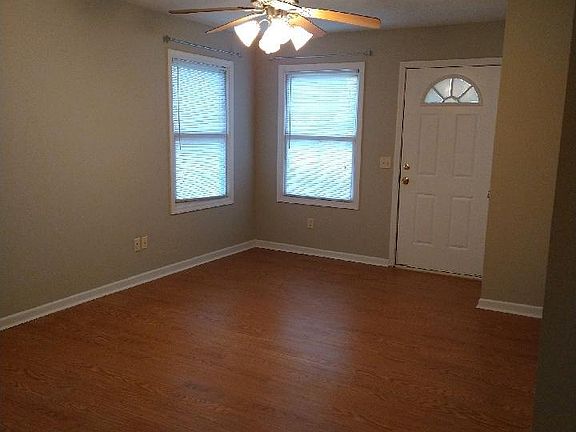 4th image of 720 Willis Ave APT A