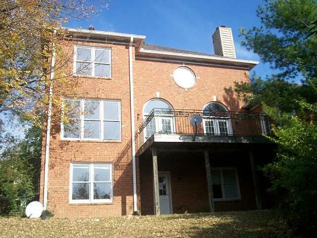 2nd image of 601 Summerwind Cir