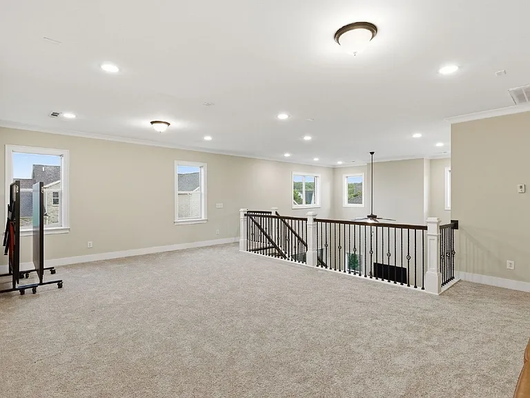 790 Fontwell Ln — Photo 34