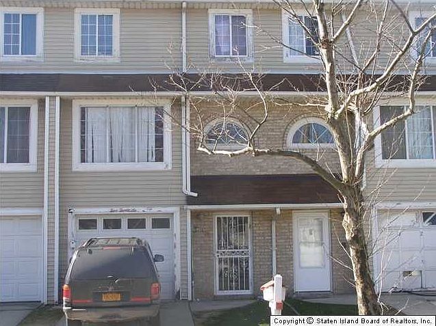 1st image of 426 Wilcox St