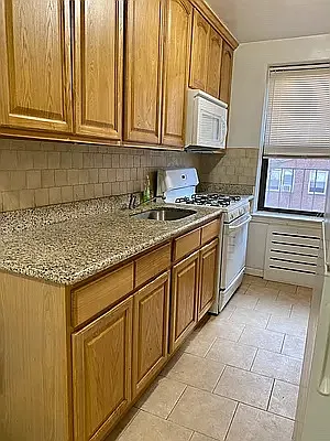 Rented by AZ REALTY NYC LLC | media 12