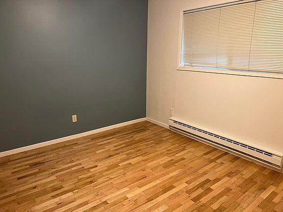 4th image of 5029 11th Ave NE APT 102