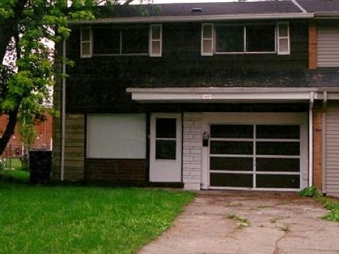 2nd image of 452 W 136th St