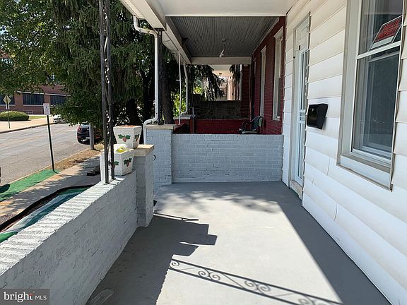 3rd image of 2106 Presstman St