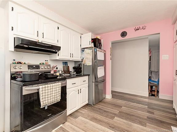 4th image of 1356 Lawson Rd