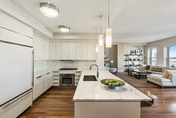 Sold by Nest Seekers International | media 15