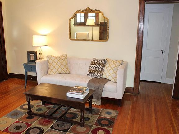 5th image of 115 Orchard Ln