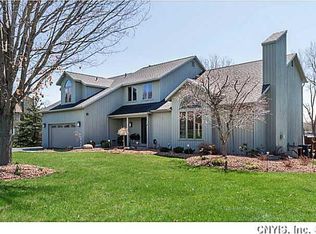 8177 Blue Ridge Cir, Baldwinsville, NY 13027